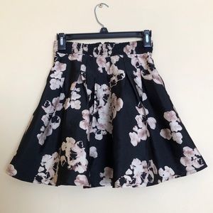 Sister Jane floral mini